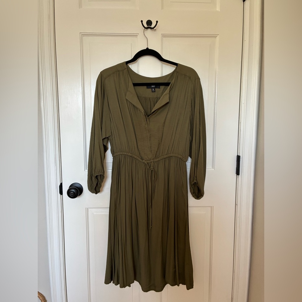 Mossimo Supply Co. Olive Green Long Sleeve Midi Dress
